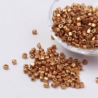 Rocailles goudkleur 7x3x3mm - per 50gram - #12417