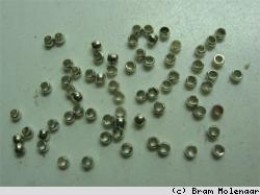 Zilverkleurige Knijpkralen 2mm,90st - #29